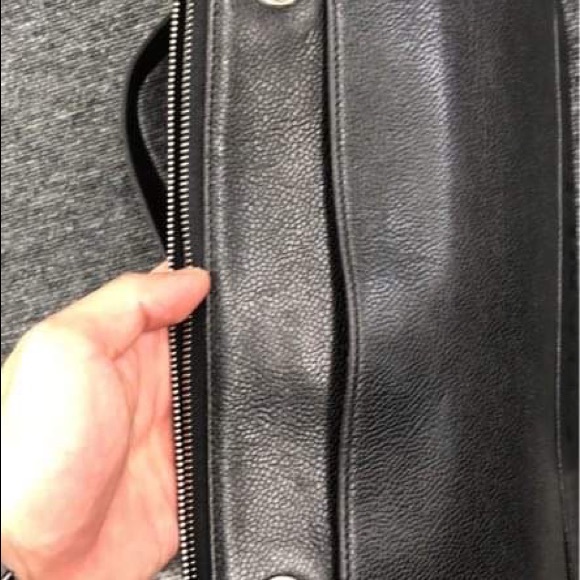 Chanel Tote chained bag in Caviar Leather (Excellent Condition) - Picture 8 of 11